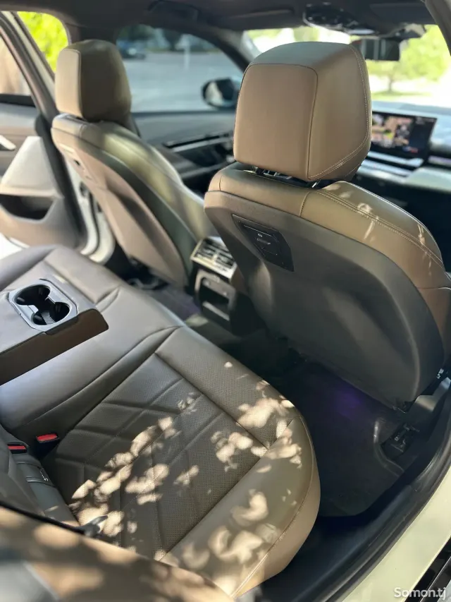 BMW 5 series 2023 · 2.3 AT