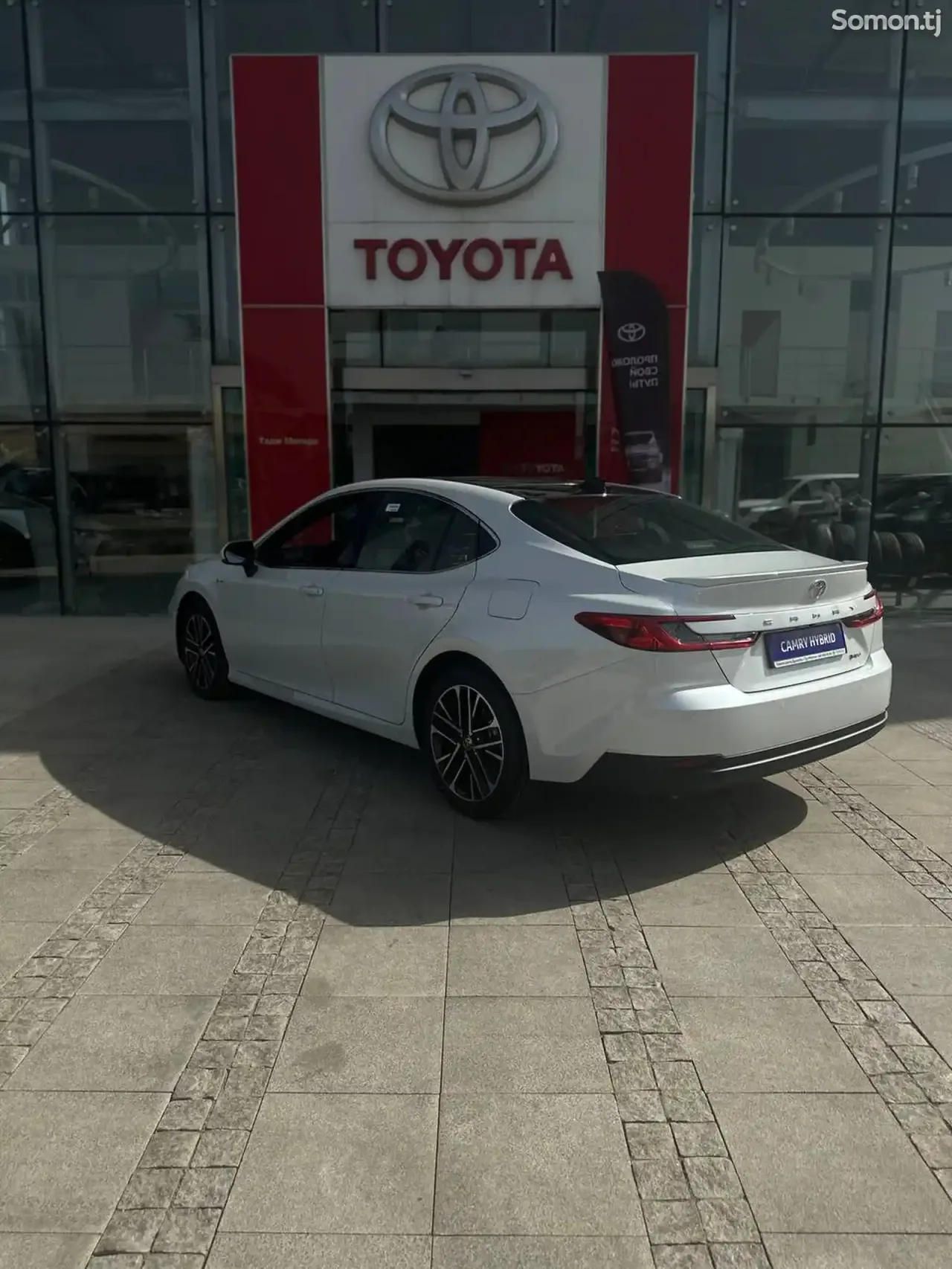 Toyota Camry 2025 · 2.5 AT