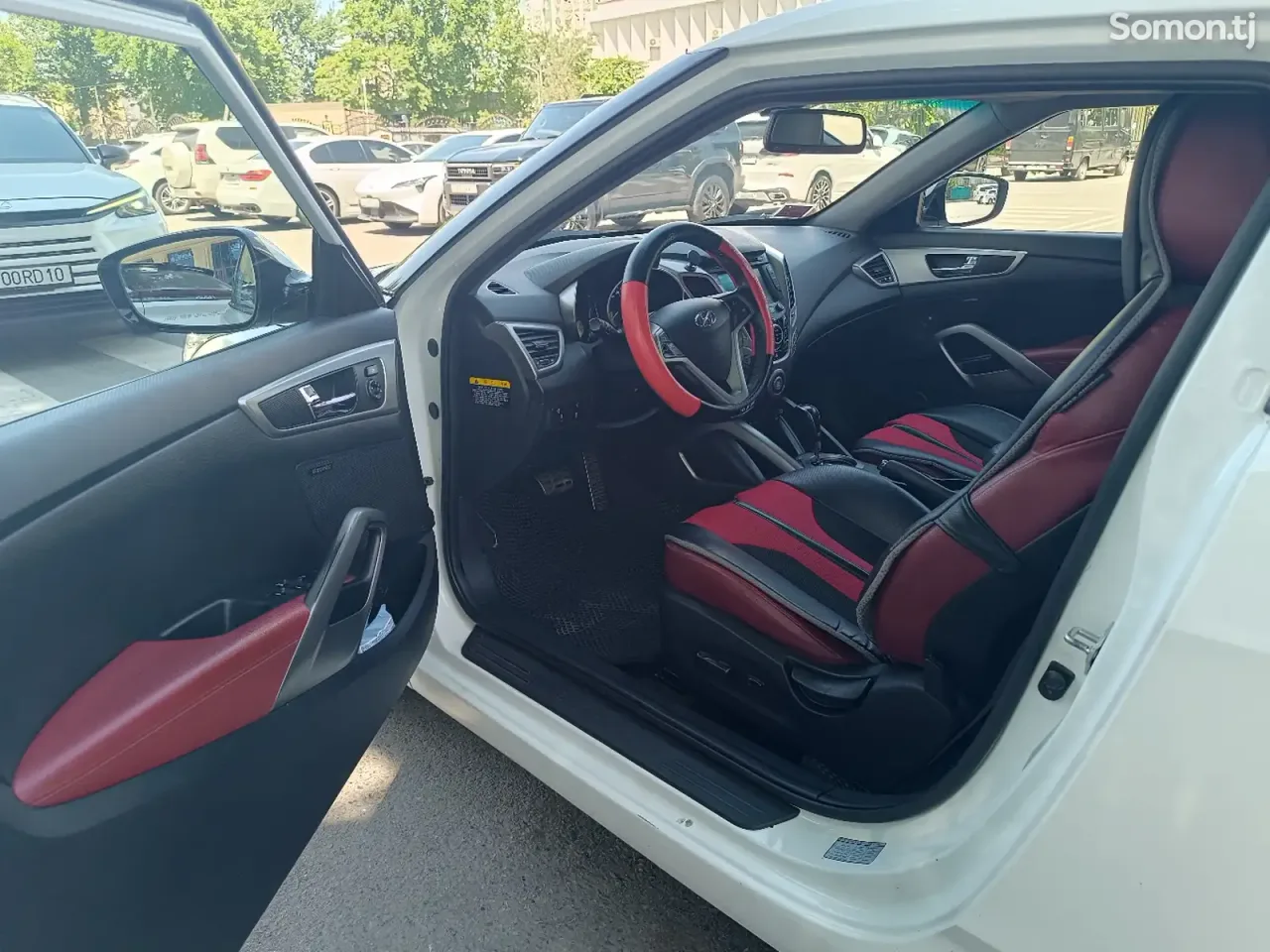 Hyundai Veloster 2013 · 1.6 AT