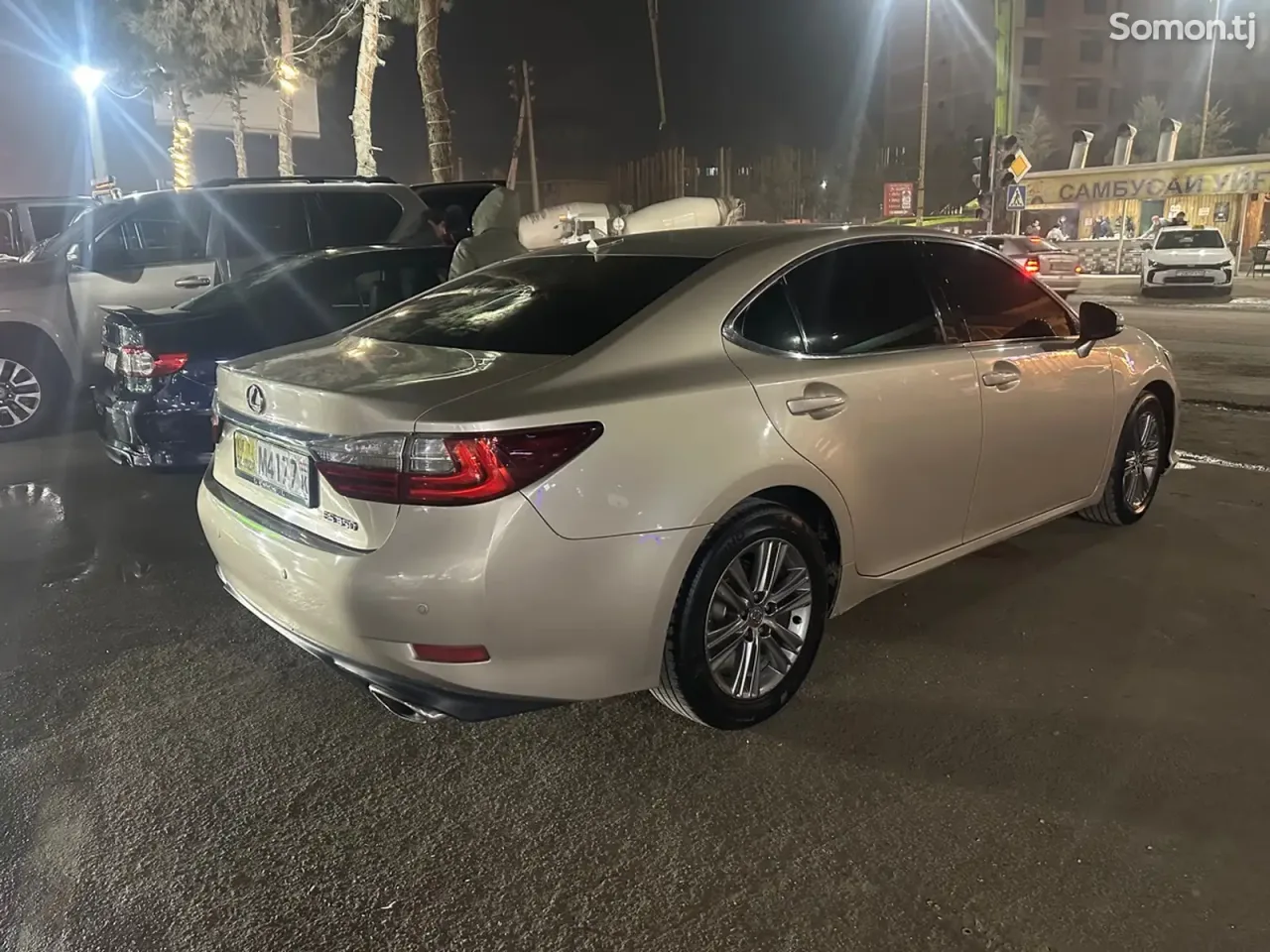 Lexus IS series 2014 · 3.5 AT