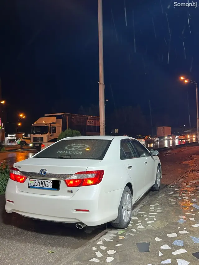 Toyota Camry 2013 · 2.5 AT