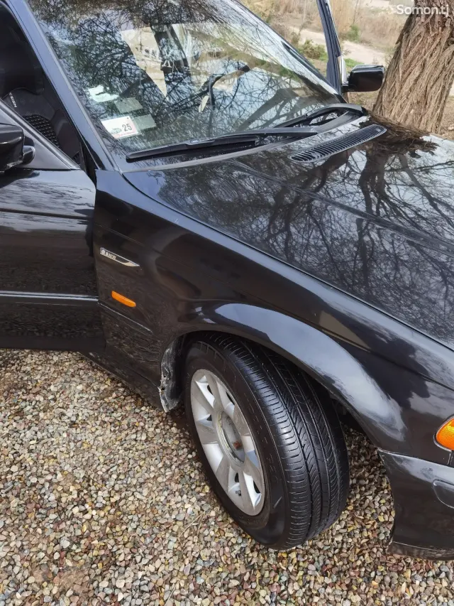 BMW 3 series 2000 · 1.8 MT
