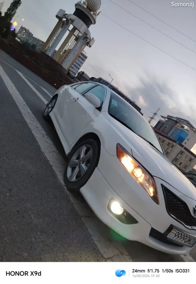 Toyota Camry 2011 · 2.5 AT