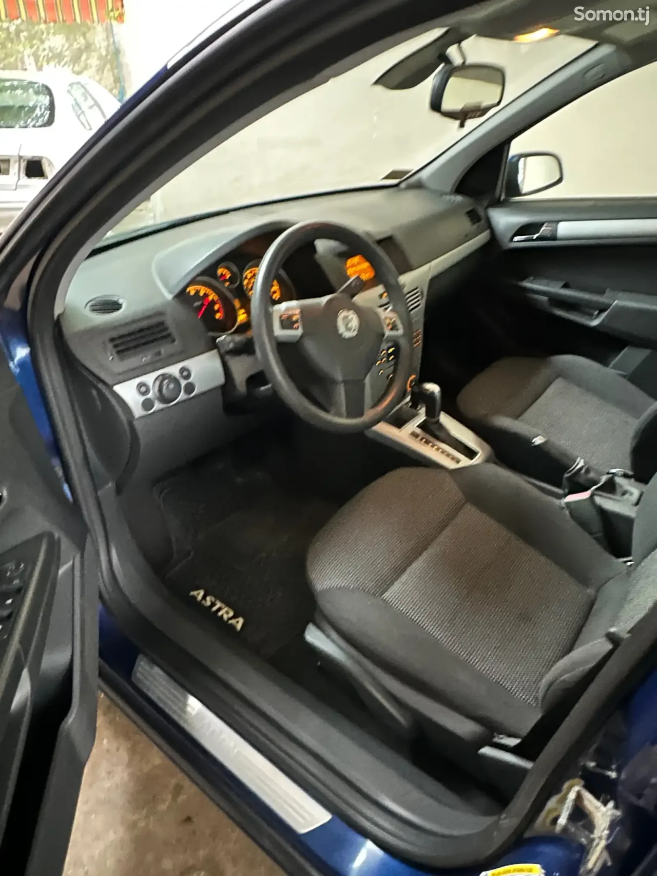 Opel Astra H 2008 · 1.8 AT