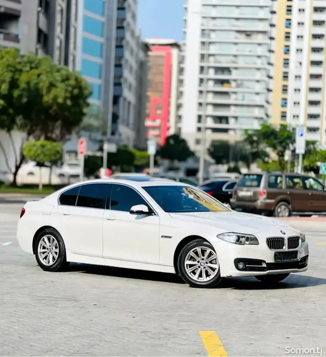 BMW 5 series 2015 · 2.0 AT