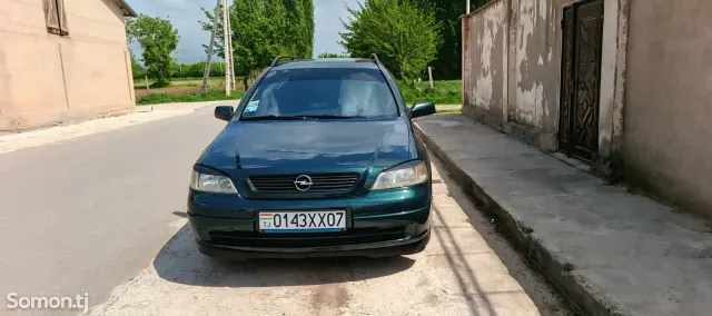 Opel Astra G 1998 · 1.6 MT