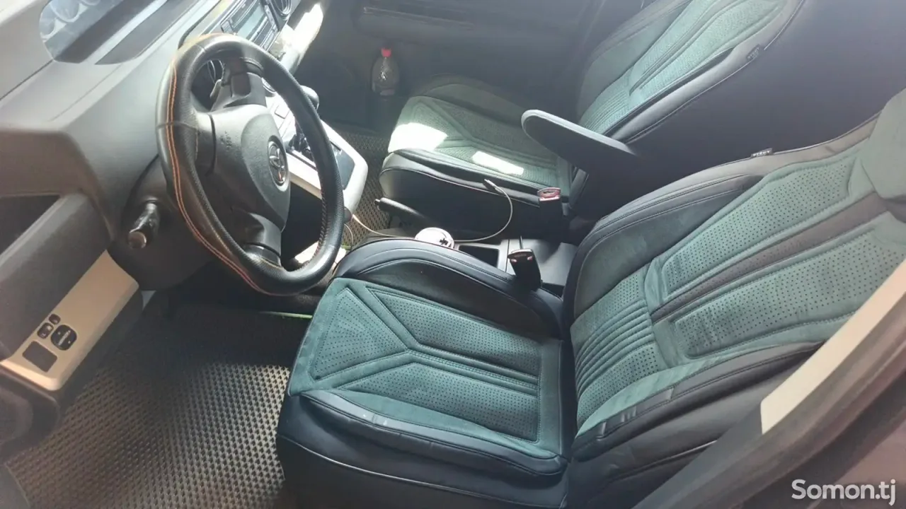Toyota Rumion 2008 · 1.8 CVT