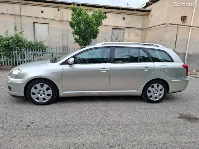 Toyota Avensis 2006 · 2.0 AT