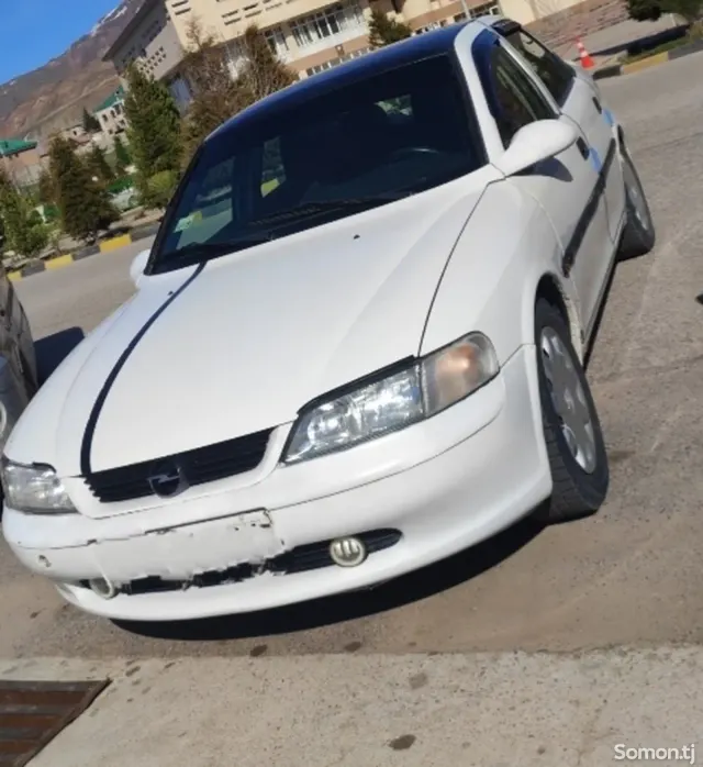 Opel Vectra B 1997 · 1.6 MT