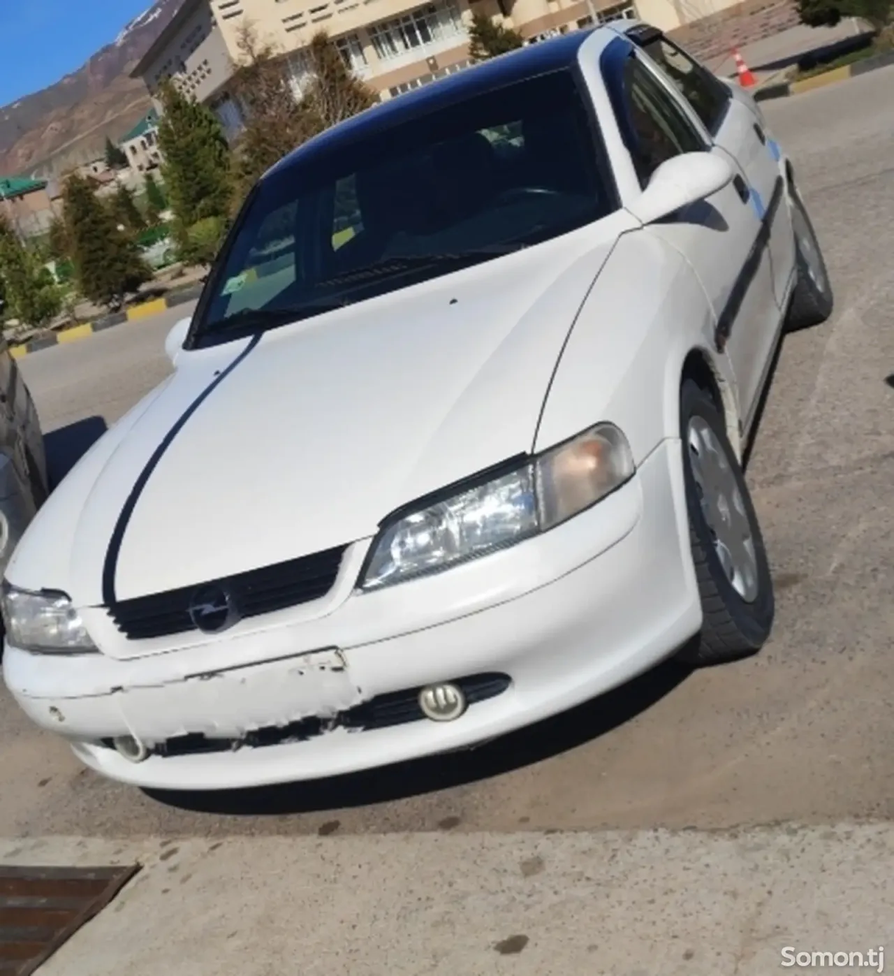 Opel Vectra B 1997 · 1.6 MT