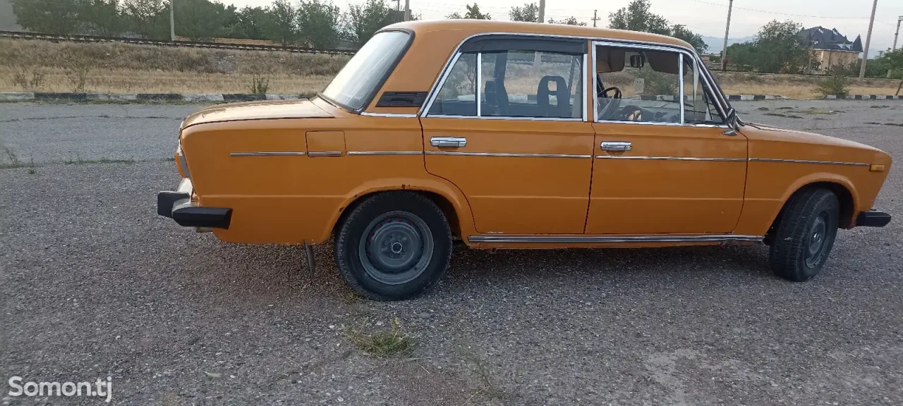Lada (ВАЗ) 2106 1982 · 1.3 MT