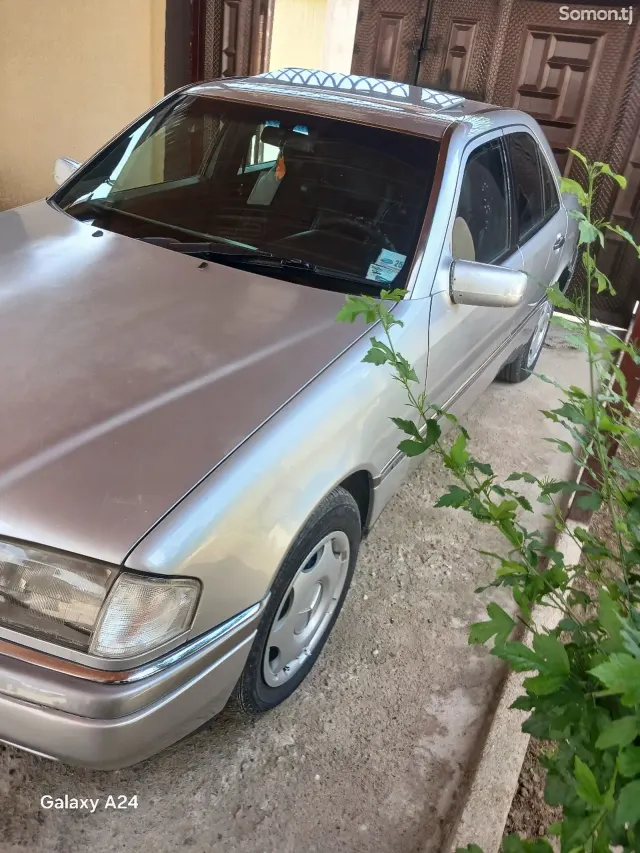 Mercedes-Benz C class 1994 · 1.8 MT