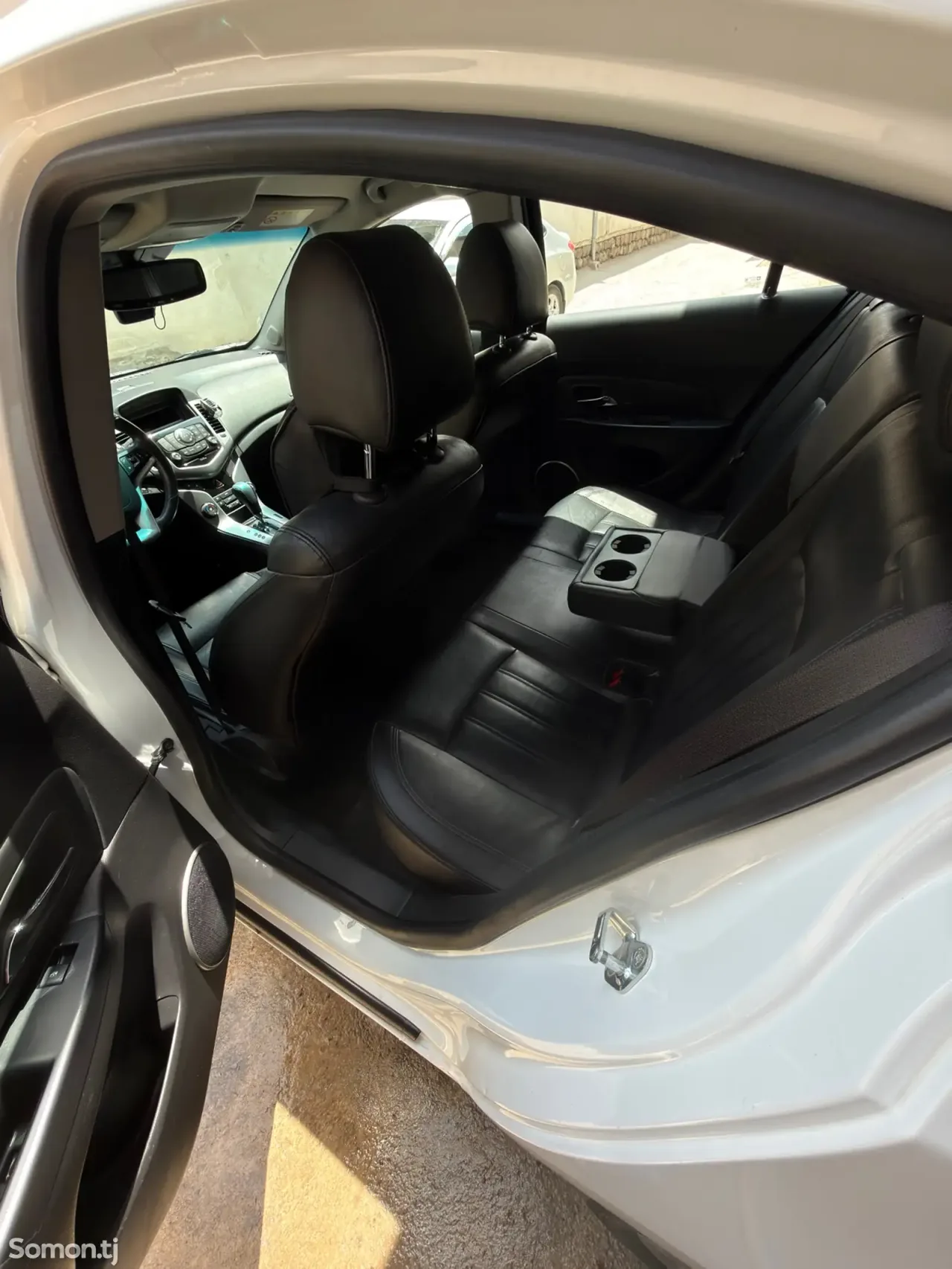 Chevrolet Cruze 2010 · 1.8 AT