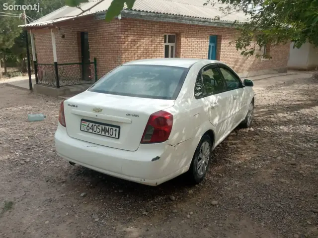 Chevrolet Lacetti 2008 · 1.6 MT