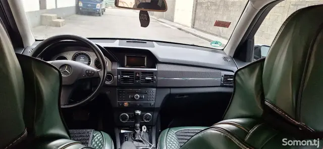 Mercedes-Benz GLK class 2011 · 2.2 AT