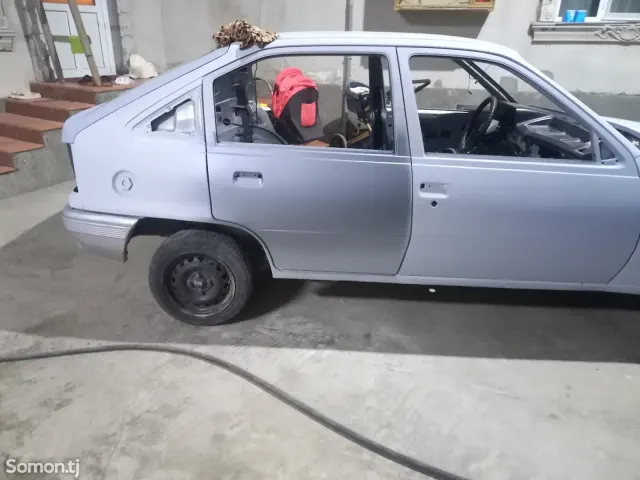 Opel Kadett 1988 · 1.6 AT