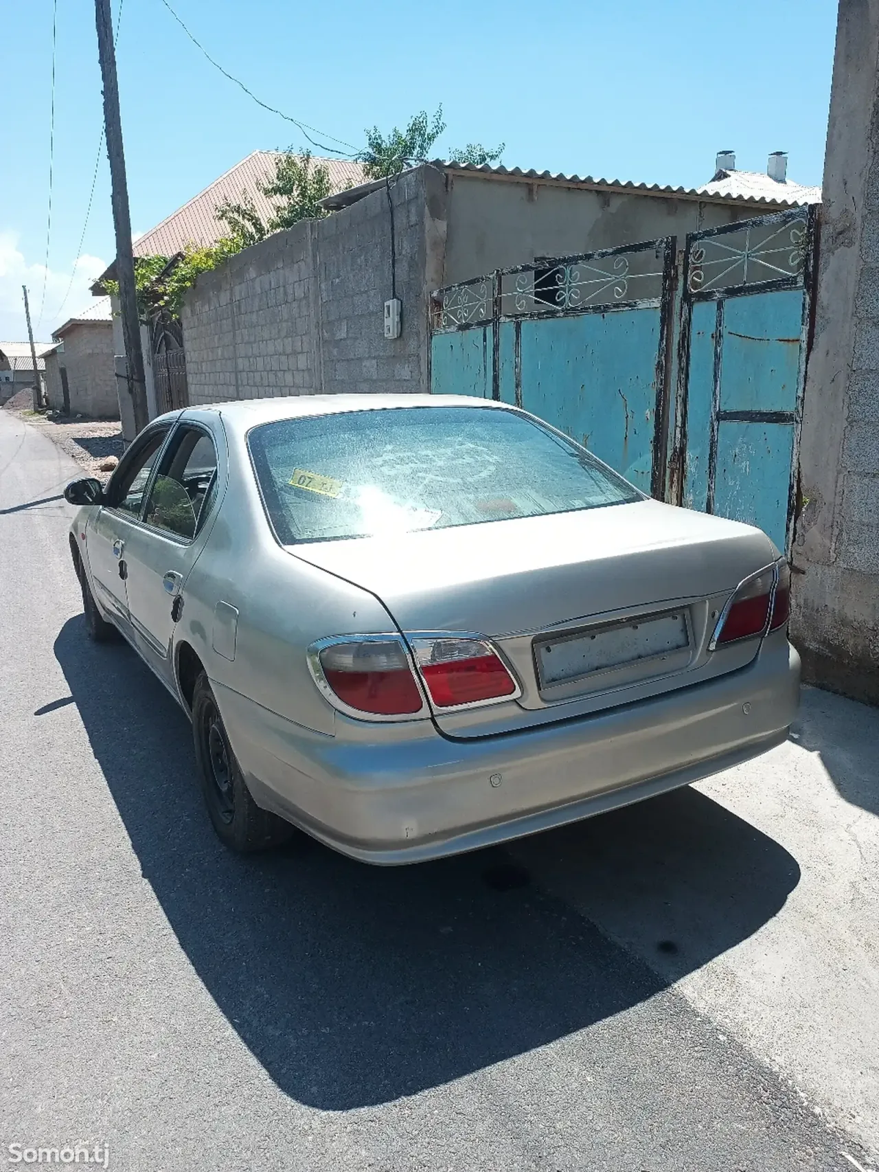 Nissan Cefiro 2001 · 2.0 AT