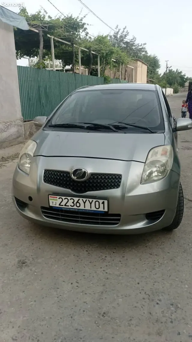 Toyota Vitz 2009 · 1.3 AT