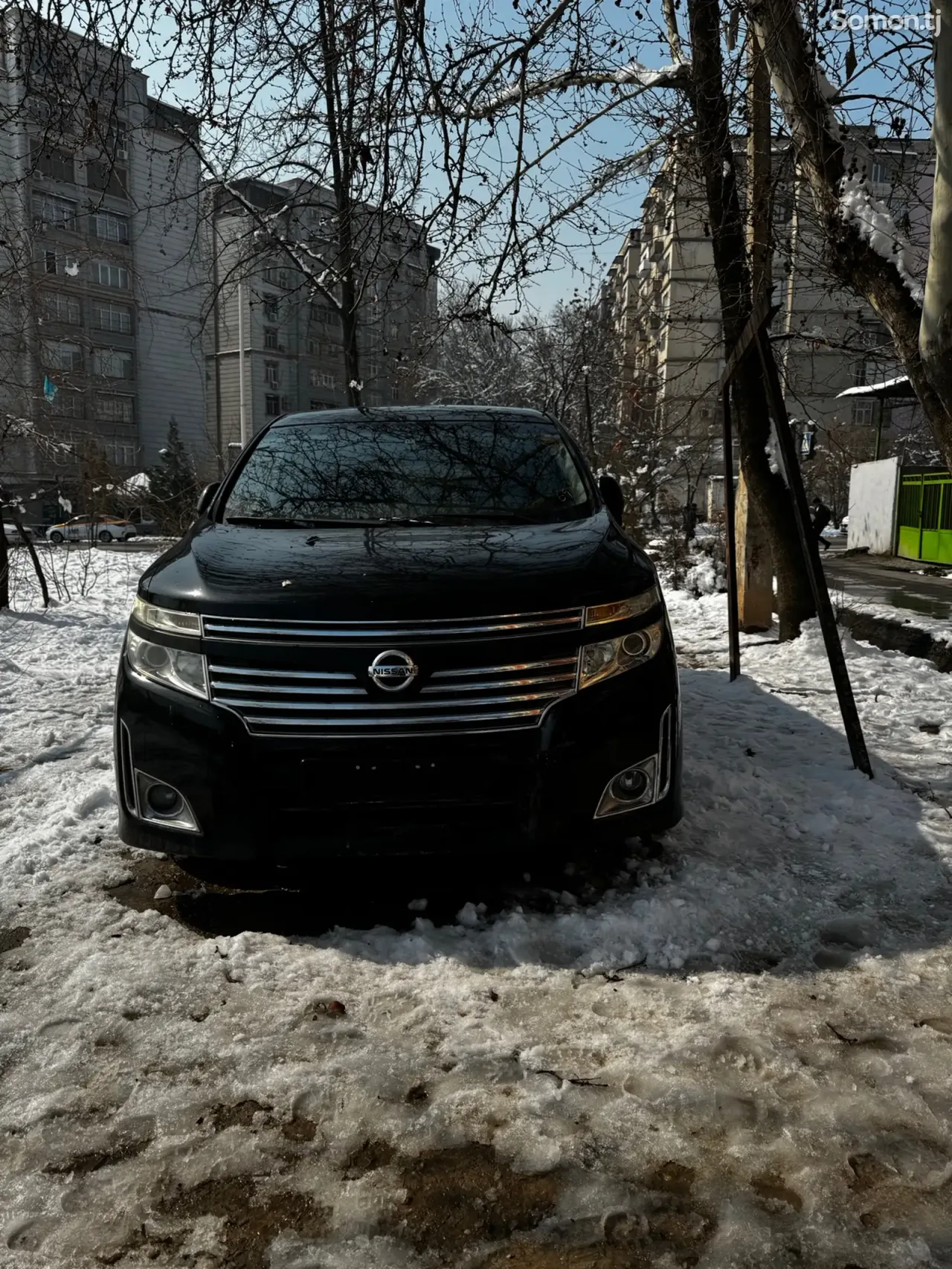 Nissan Elgrand 2014 · 2.5 AT