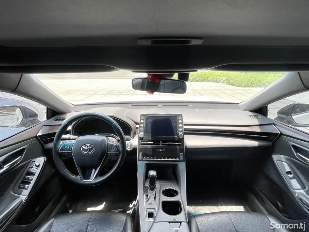 Toyota Avalon 2019 · 2.0 AT