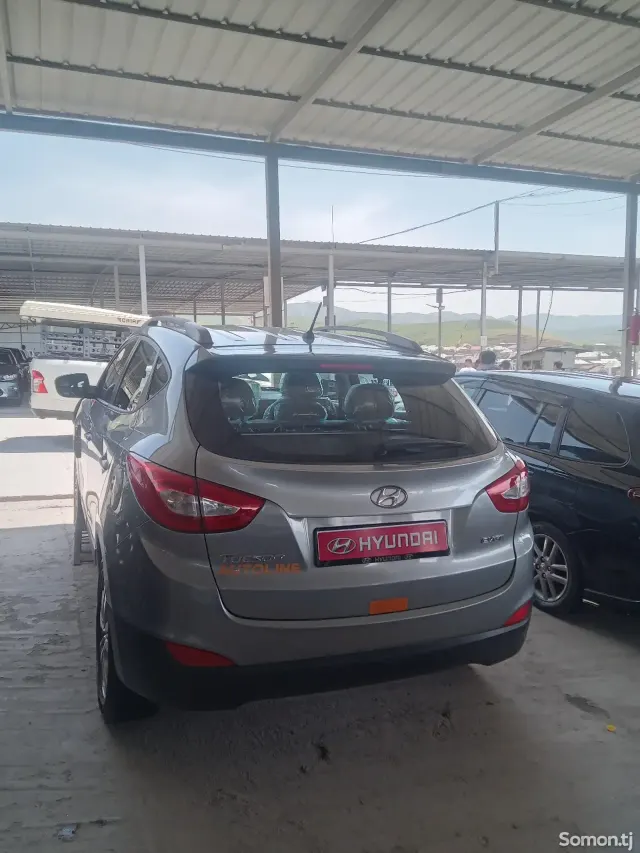 Hyundai Tucson 2014 · 2.0 AT