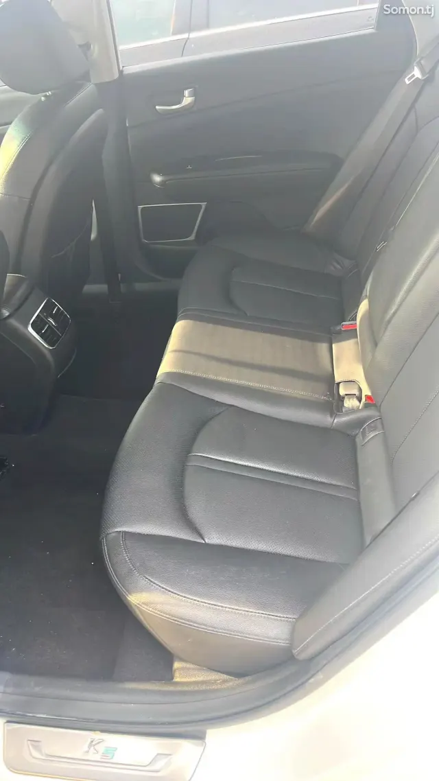 Kia K3 2020 · 1.6 AT