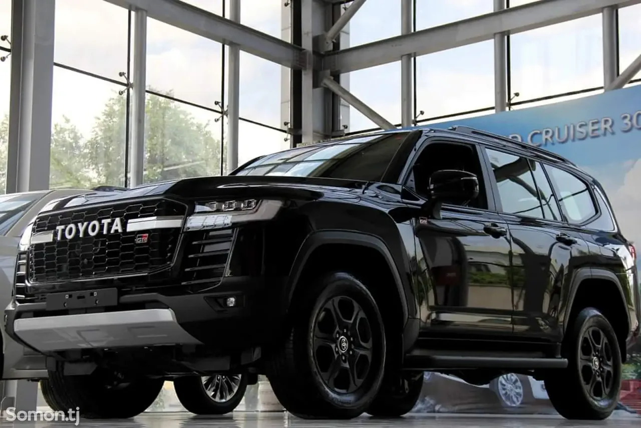 Toyota Land Cruiser 2025 · 3.5 AT