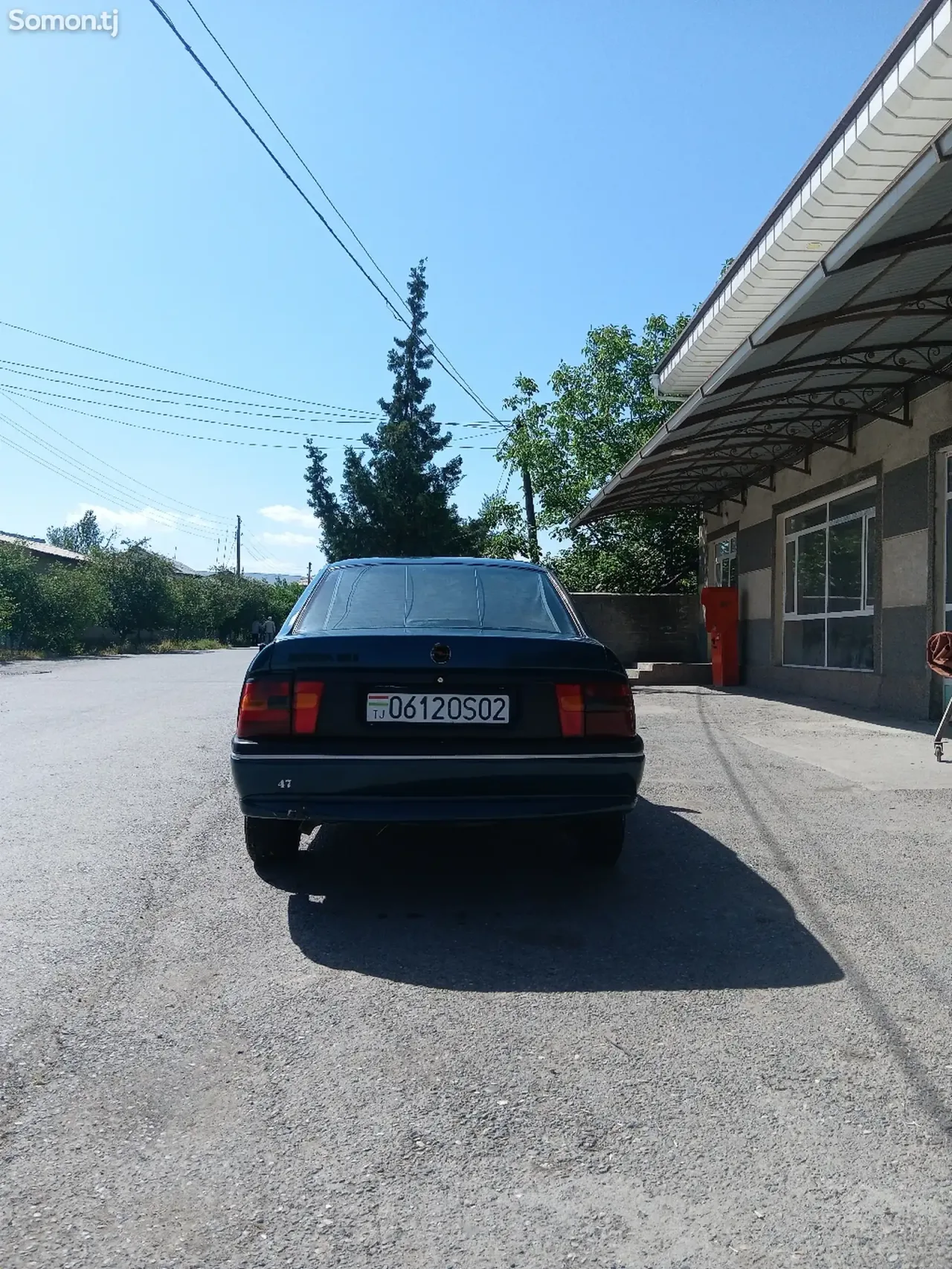 Opel Vectra A 1994 · 1.6 MT
