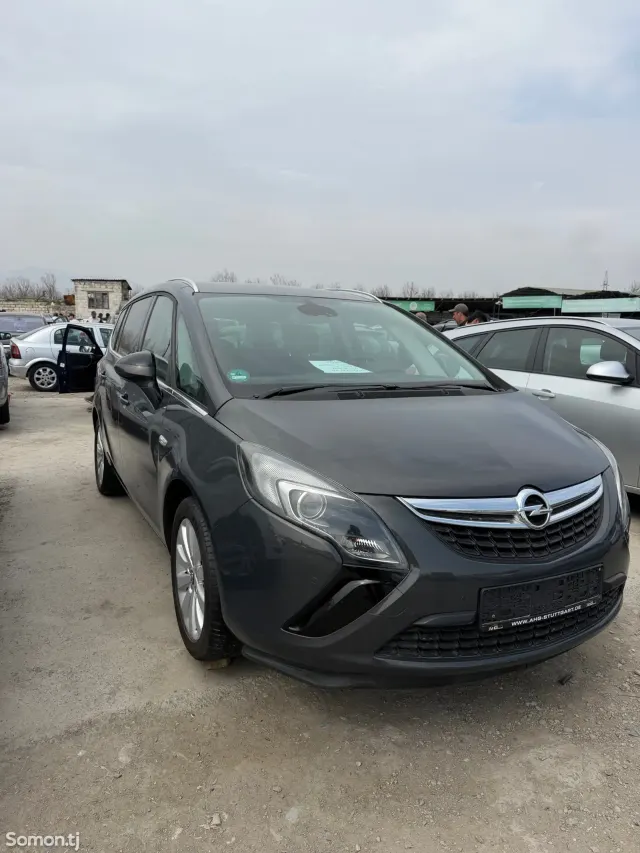 Opel Zafira 2014 · 1.6 MT