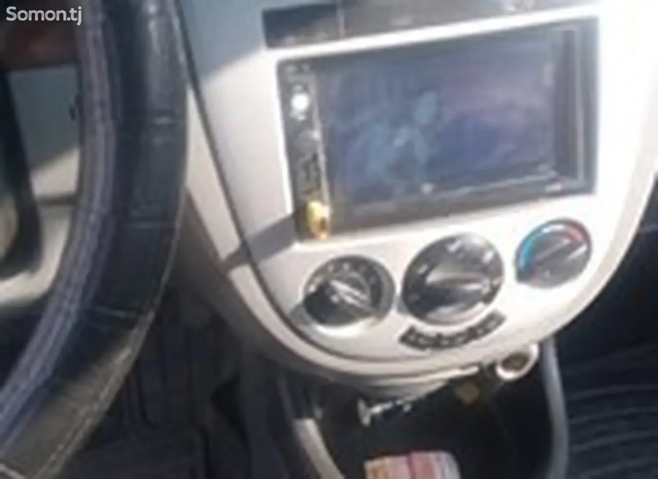 Chevrolet Lacetti 2003 · 1.6 MT