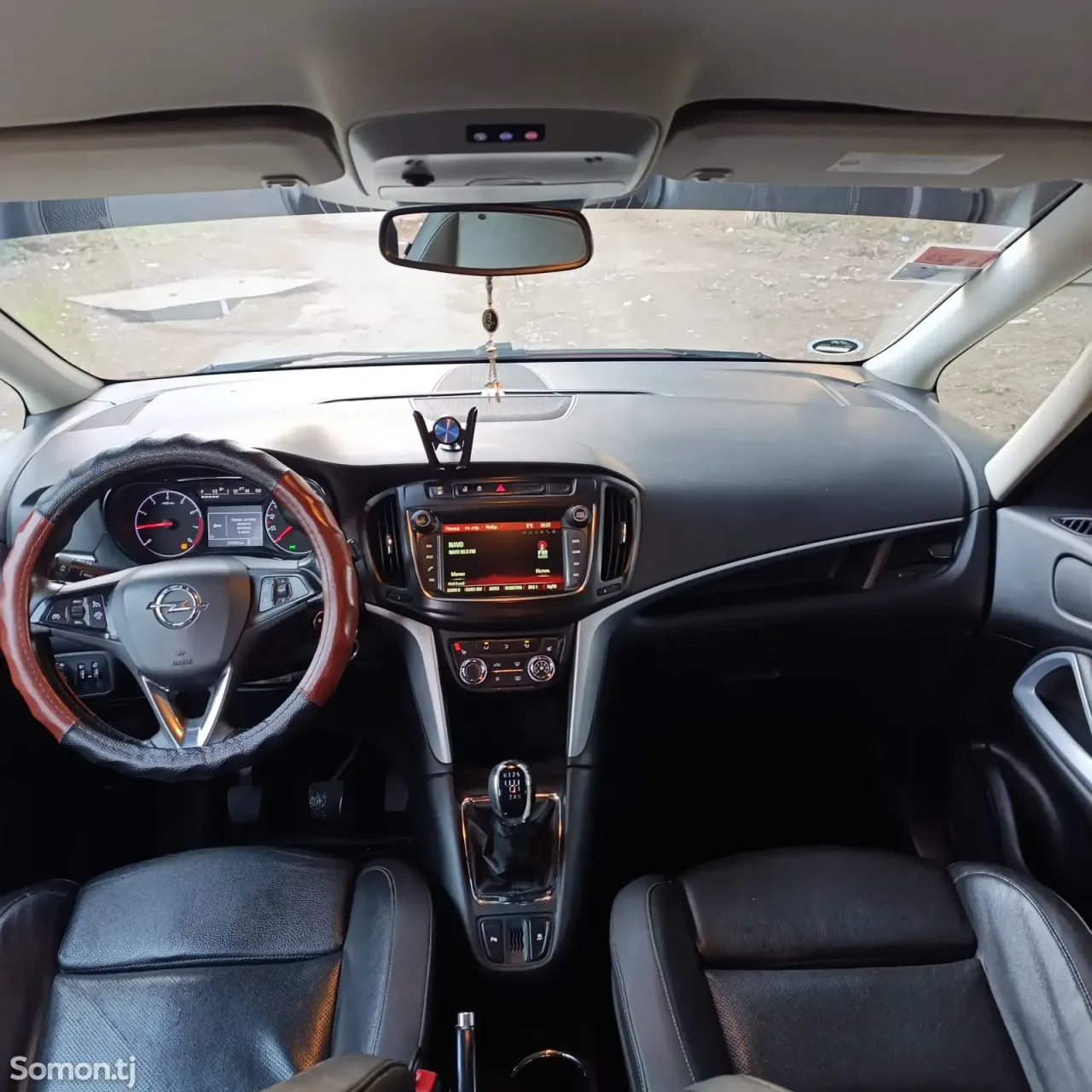 Opel Zafira 2017 · 1.6 MT