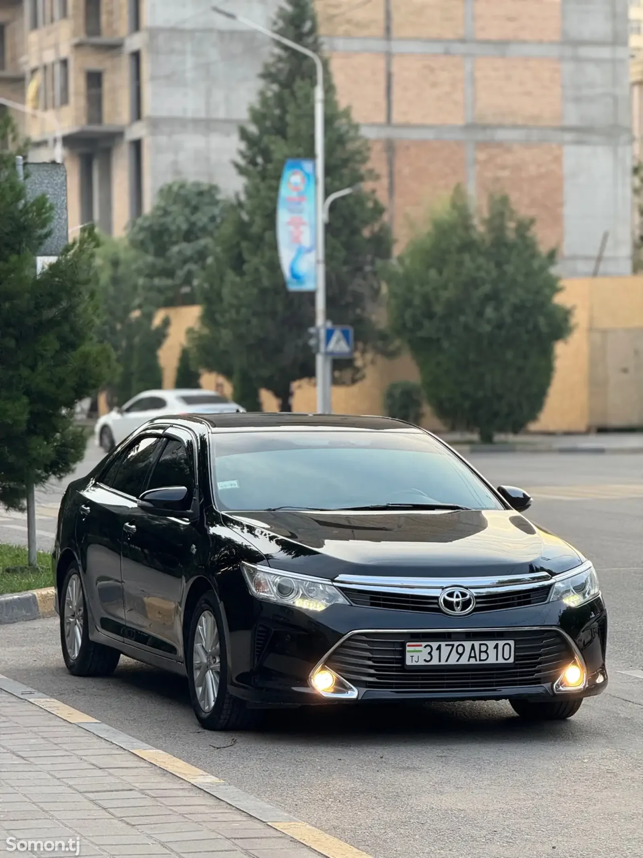 Toyota Camry 2015 · 2.5 AT