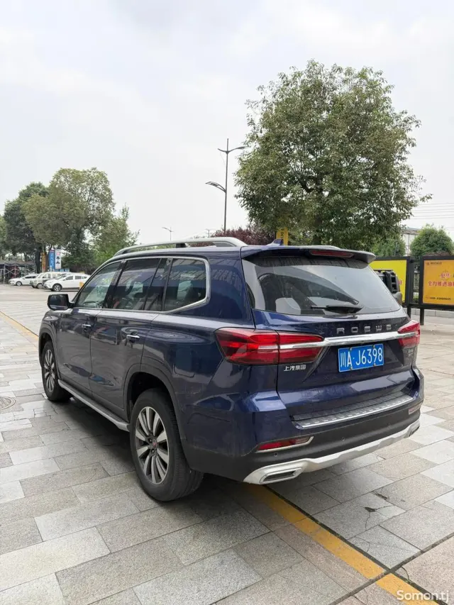 Roewe RX8 2018 · 2.0 AT