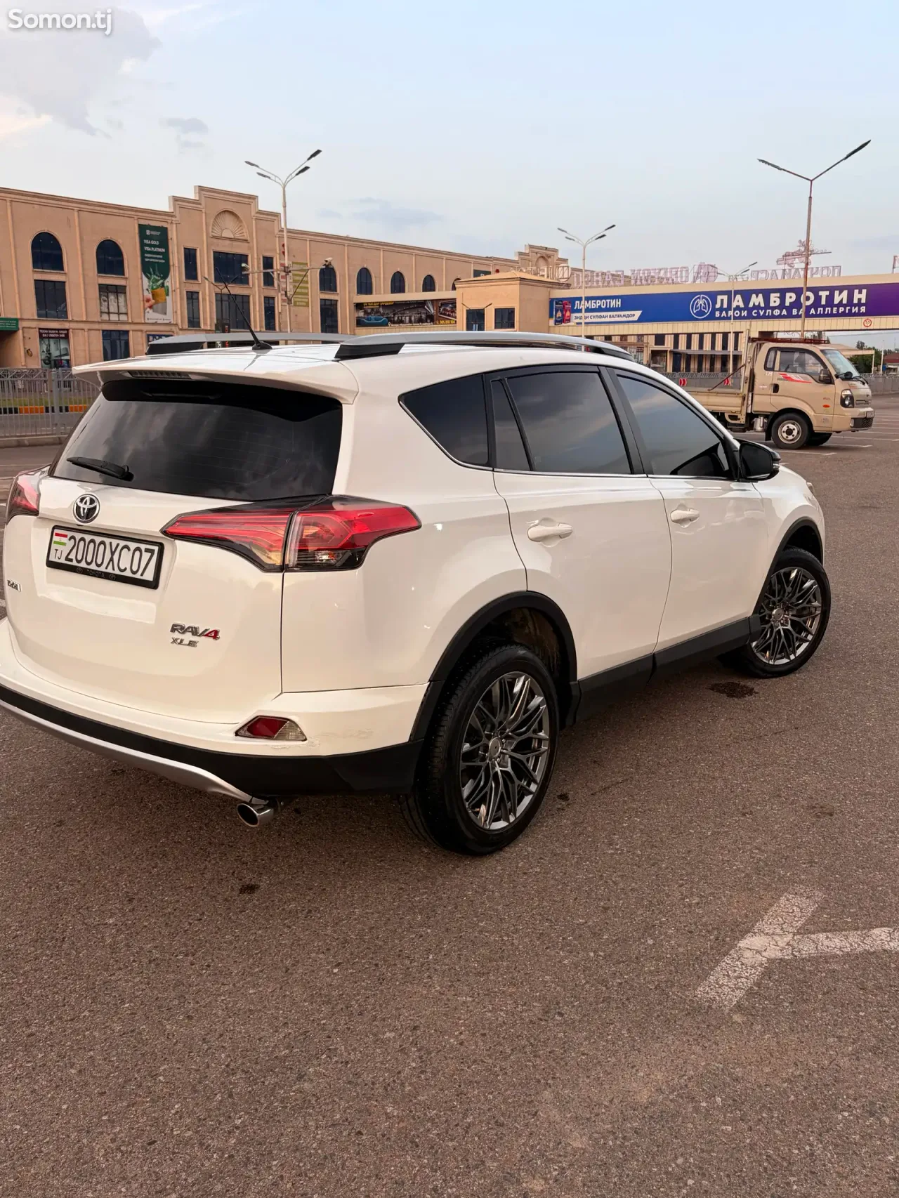 Toyota RAV 4 2014 · 2.5 AT