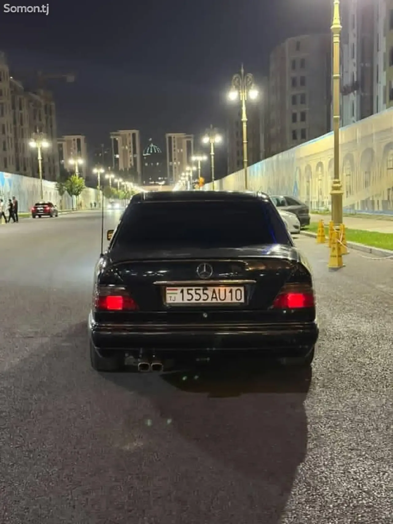 Mercedes-Benz W124 1994 · 2.0 MT