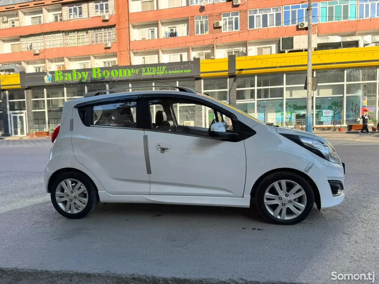 Chevrolet Spark 2014 · 1.1 AT