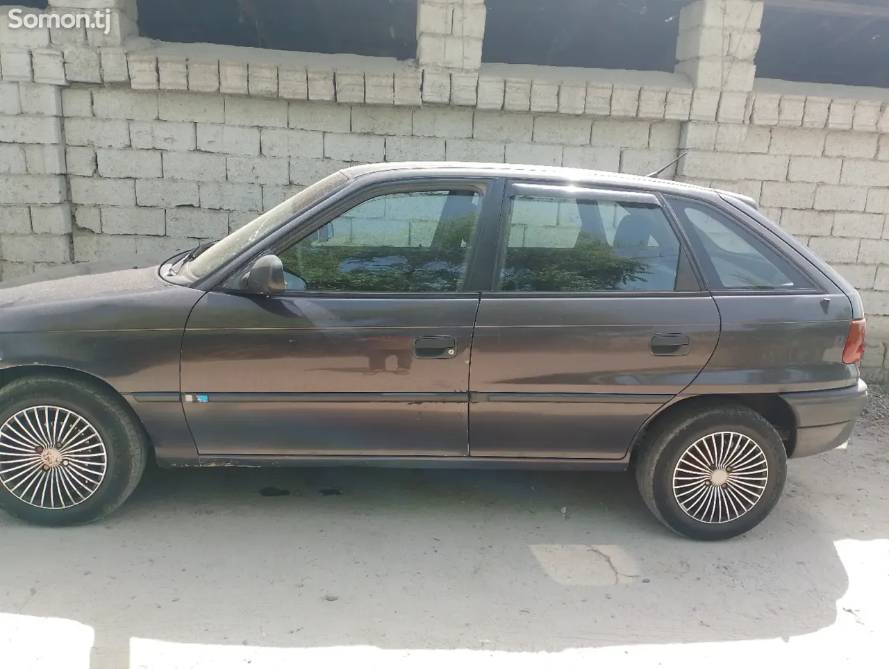 Opel Astra F 1996 · 1.6 MT