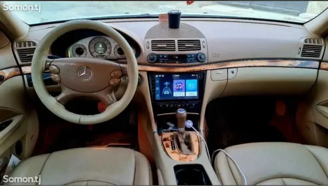 Mercedes-Benz E class 2008 · 3.5 AT
