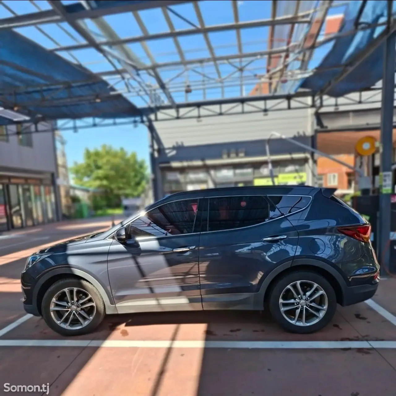 Hyundai Santa Fe 2016 · 2.2 AT