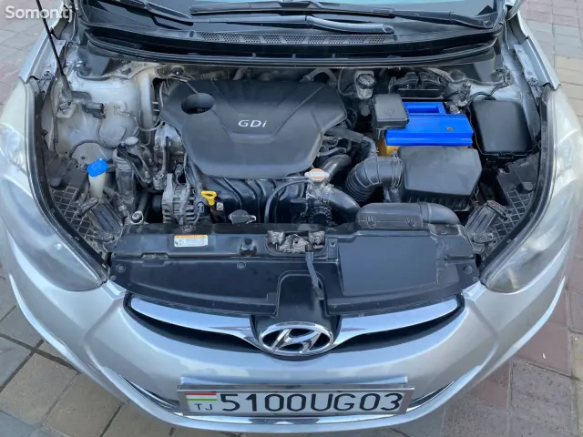Hyundai Avante 2013 · 1.6 AT