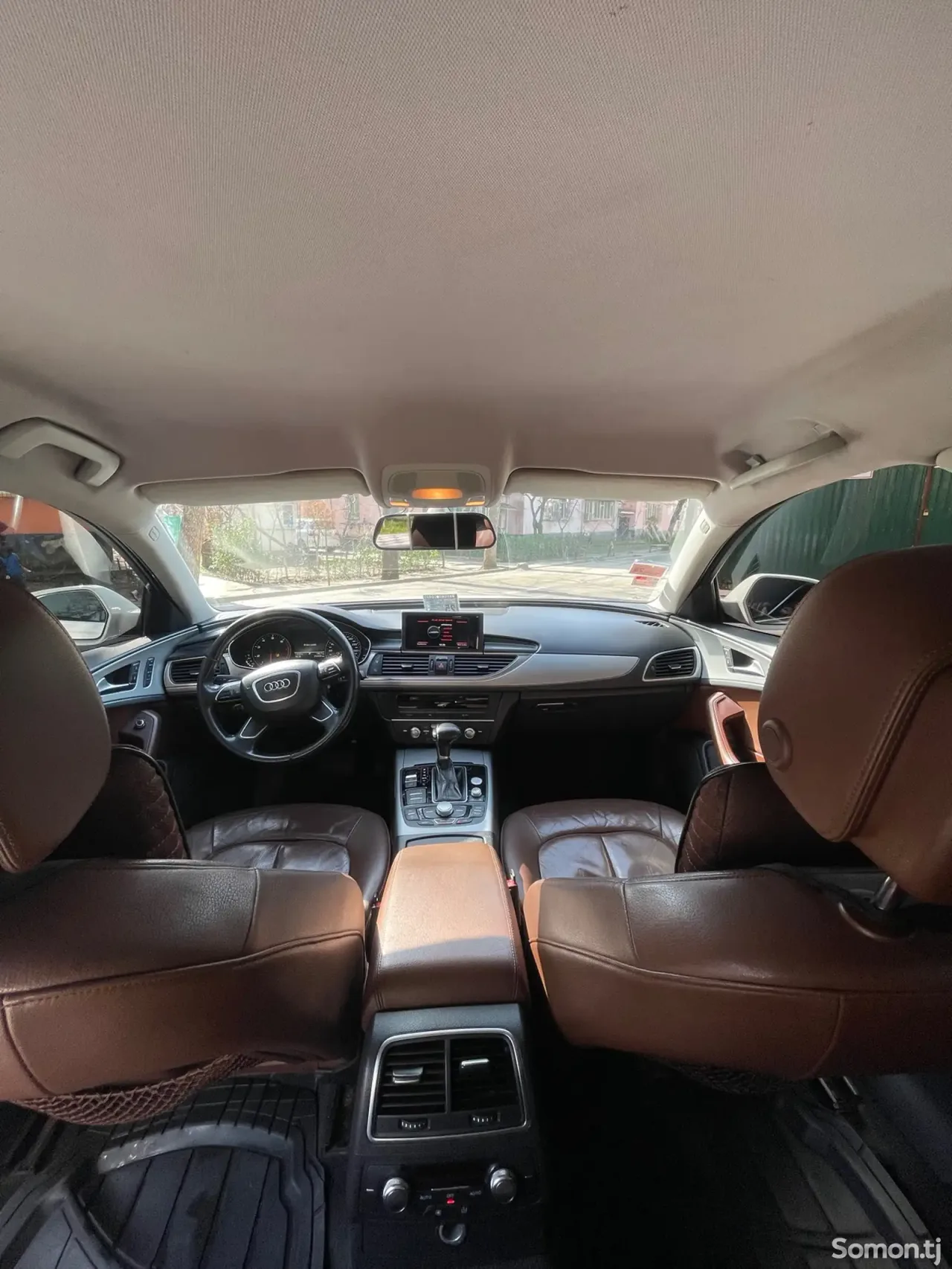 Audi A6 2015 · 2.0 AT