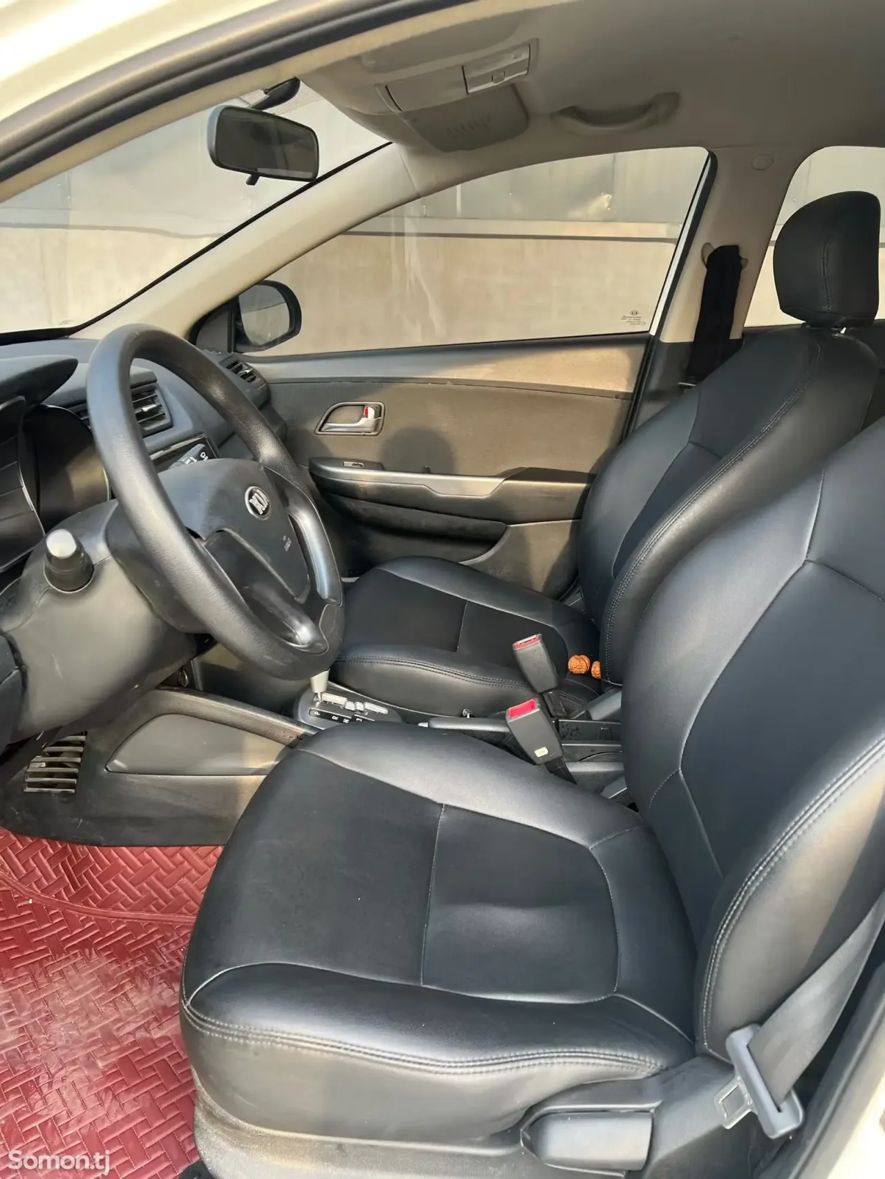 Kia K2 2016 · 1.4 AT