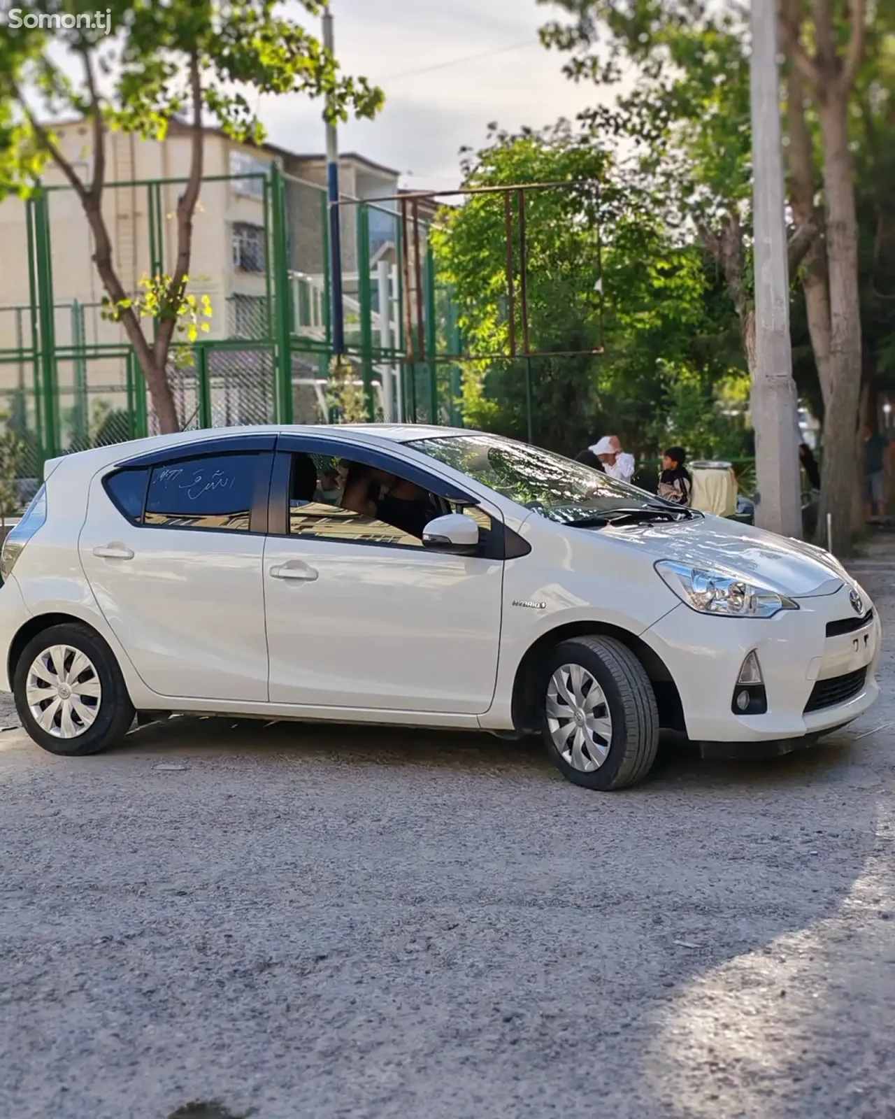 Toyota Aqua 2014 · 1.5 AT