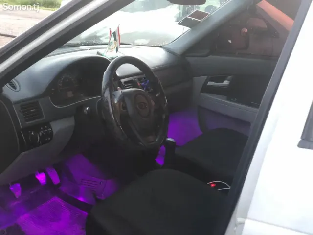 Lada (ВАЗ) Priora 2012 · 1.6 MT