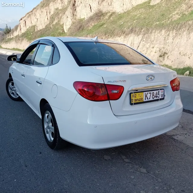 Hyundai Avante 2008 · 1.6 AT