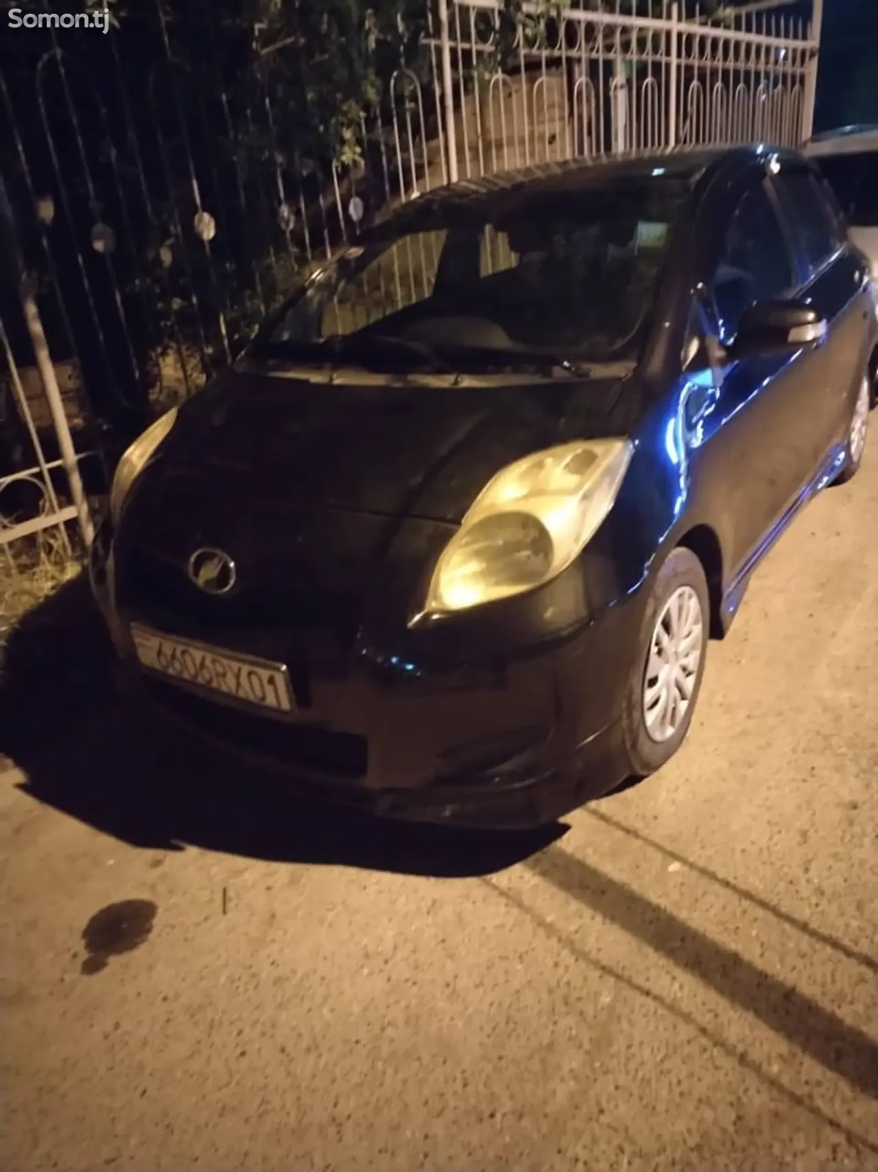 Toyota Vitz 2009 · 1.5 AT