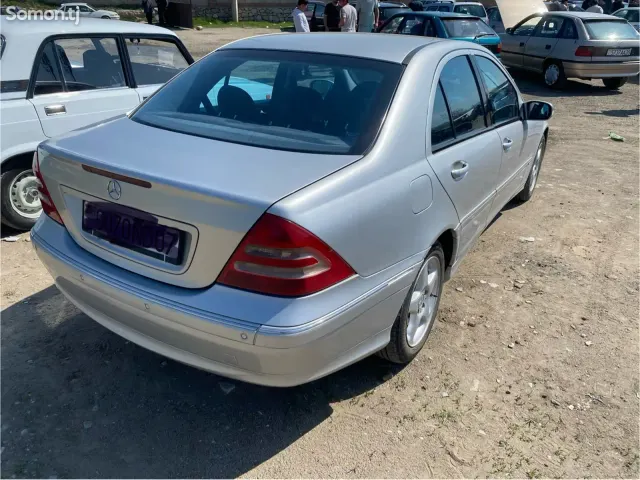 Mercedes-Benz C class 2002 · 1.8 MT