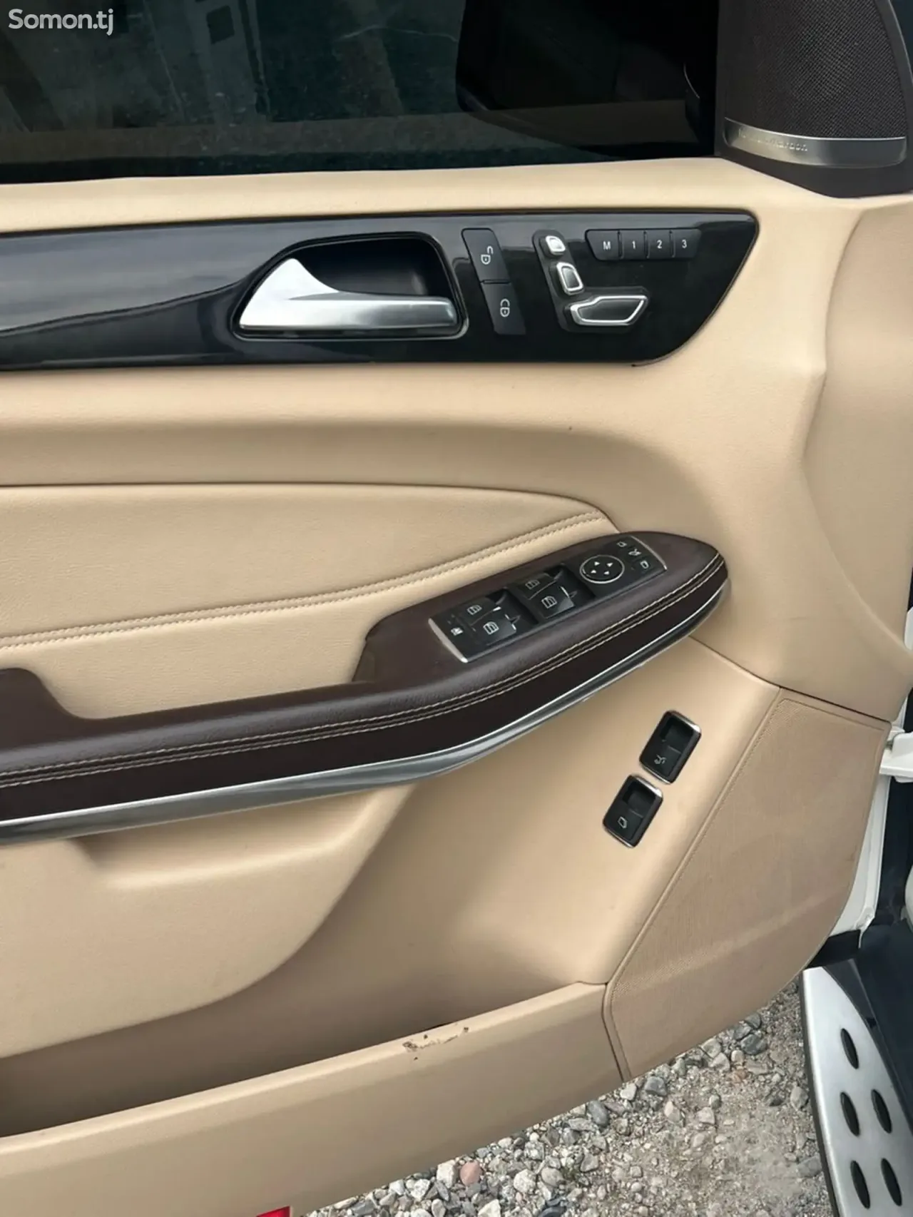 Mercedes-Benz GLS 2017 · 5.5 AT