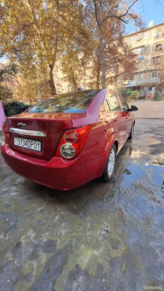 Chevrolet Aveo 2015 · 1.6 AT