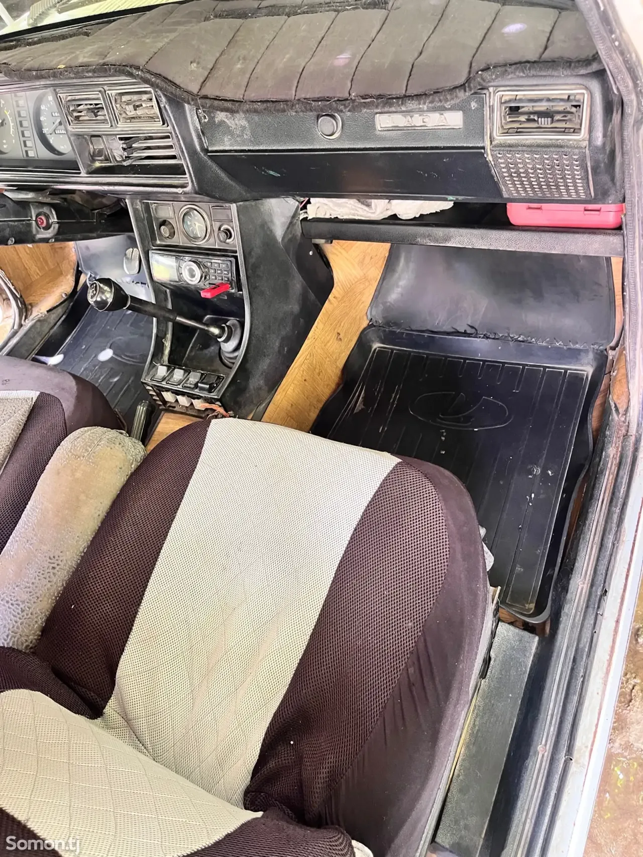 Lada (ВАЗ) 2107 2004 · 1.6 MT